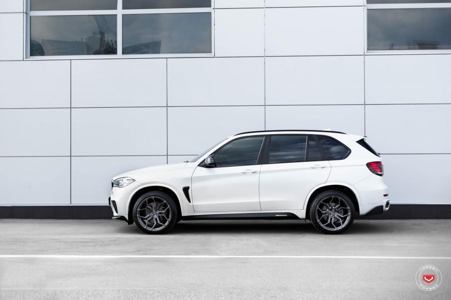  BMW X5 on Vossen Wheels (HC-3) 2017 года  (фото 14 из 22)